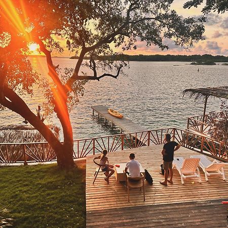 Orika Del Mar Hotel Isla Grande  Exterior photo