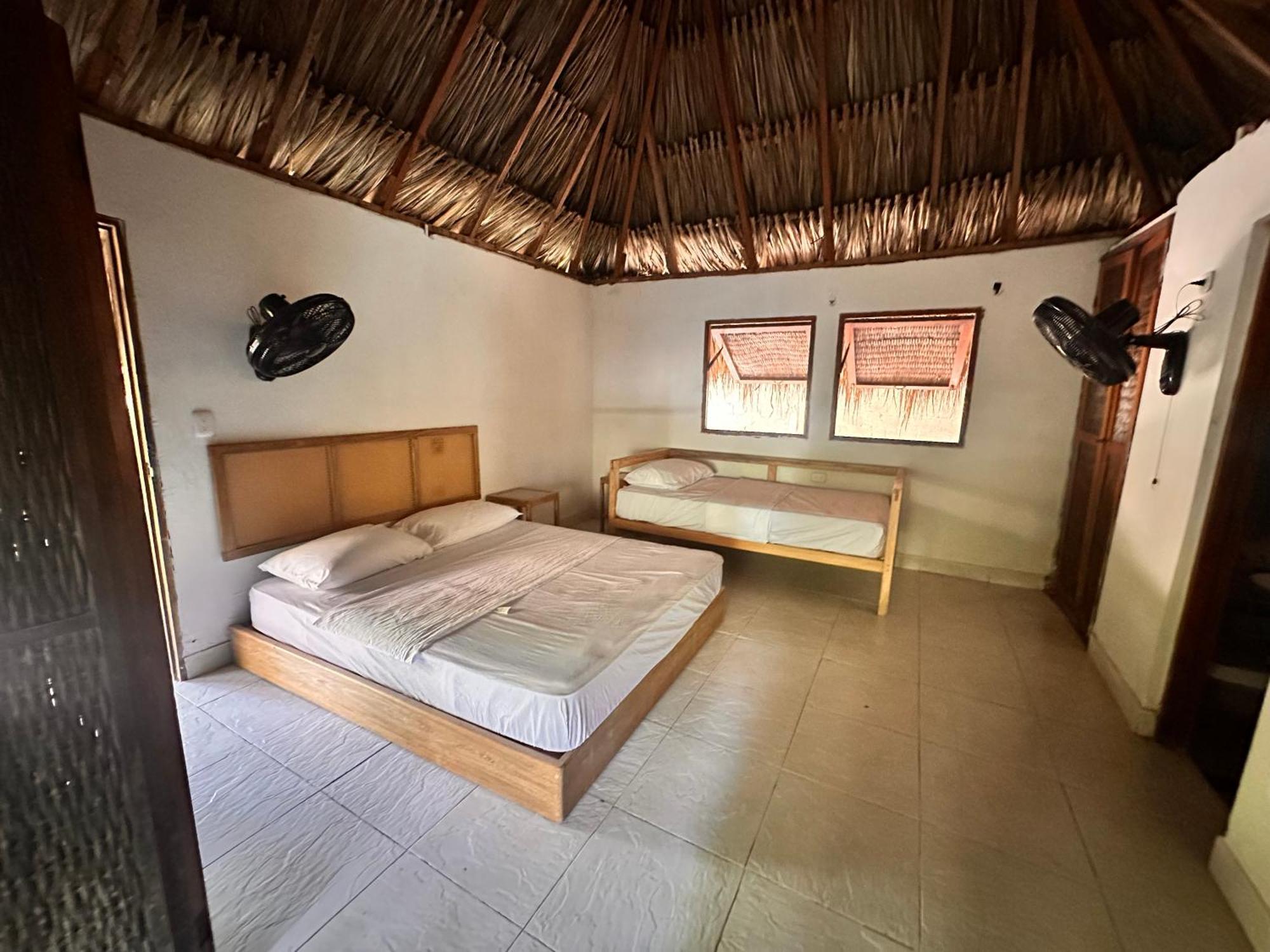 Orika Del Mar Hotel Isla Grande  Exterior photo