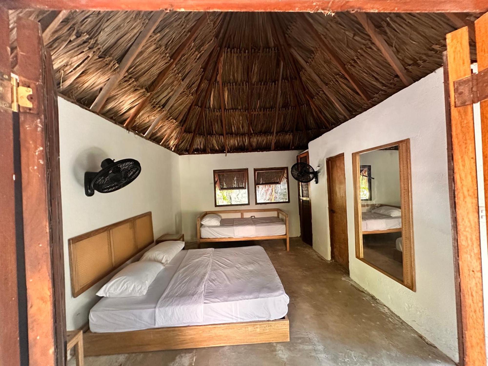 Orika Del Mar Hotel Isla Grande  Exterior photo