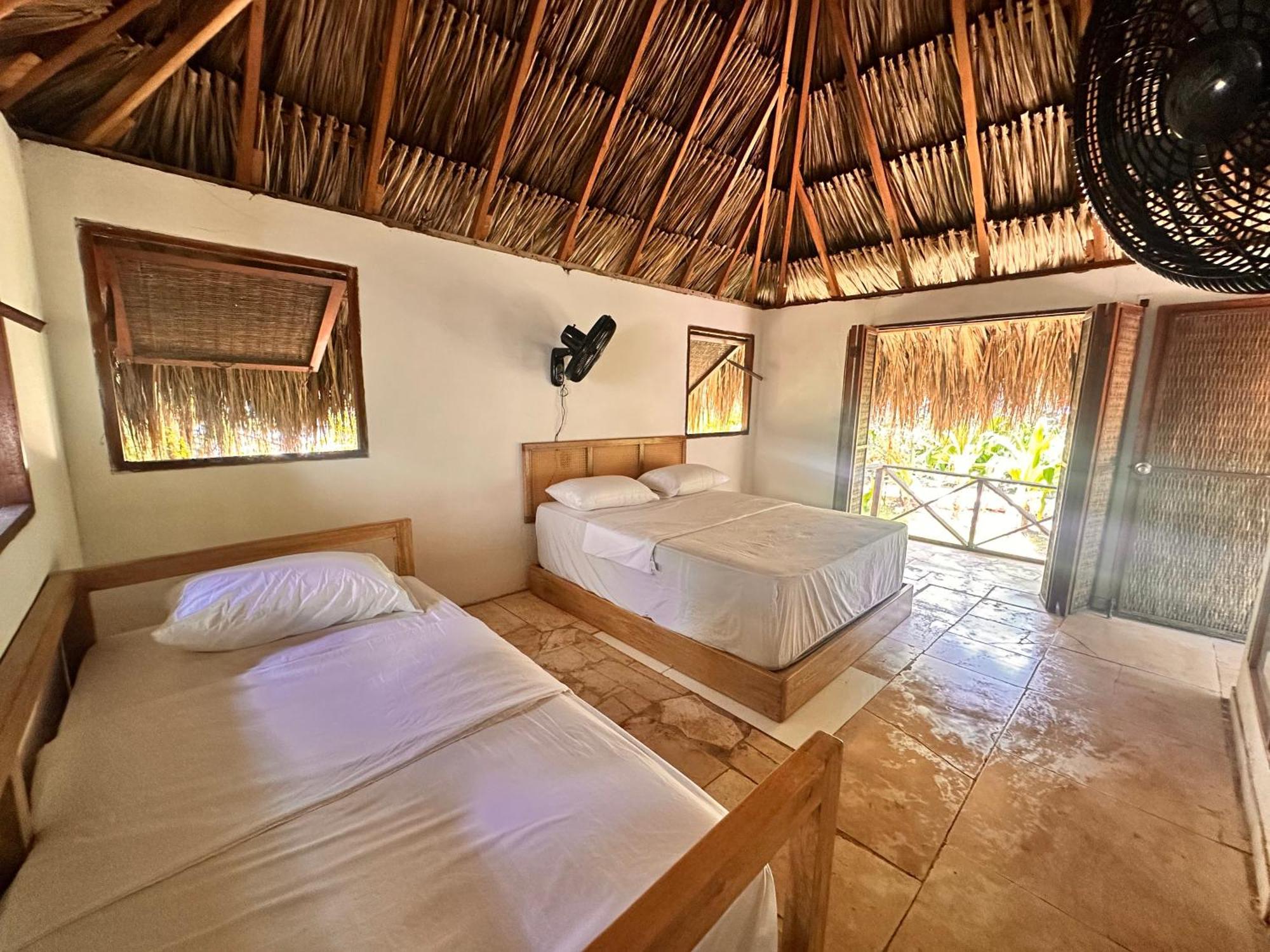 Orika Del Mar Hotel Isla Grande  Exterior photo